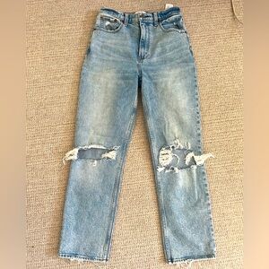 Abercrombie 90’s Straight Ultra High Rise Jeans